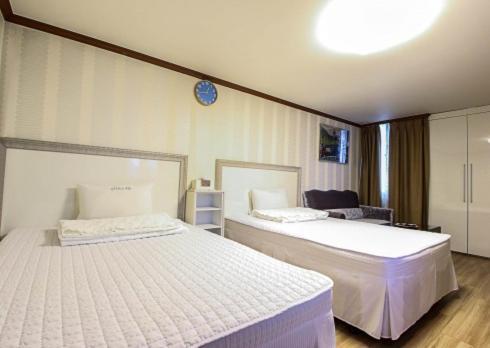 Yangji Park Hotel Чангуон Екстериор снимка
