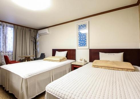 Yangji Park Hotel Чангуон Екстериор снимка